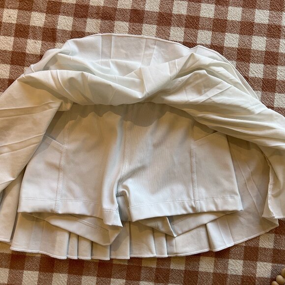 TNA Tennis Skirt - Picture 5 of 8